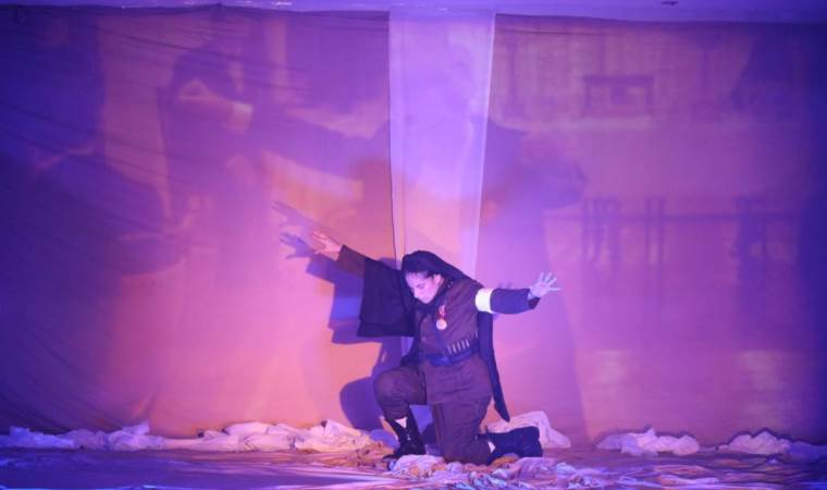 "Kurtuluşun Kadınları" Efes’te sahne aldı