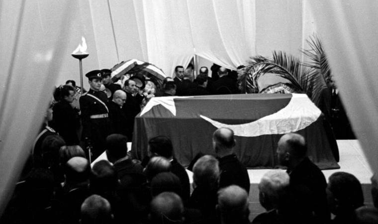 Büyük liderin veda yankıları: Gazeteler Atatürk'ün ölümünü nasıl aktardı?