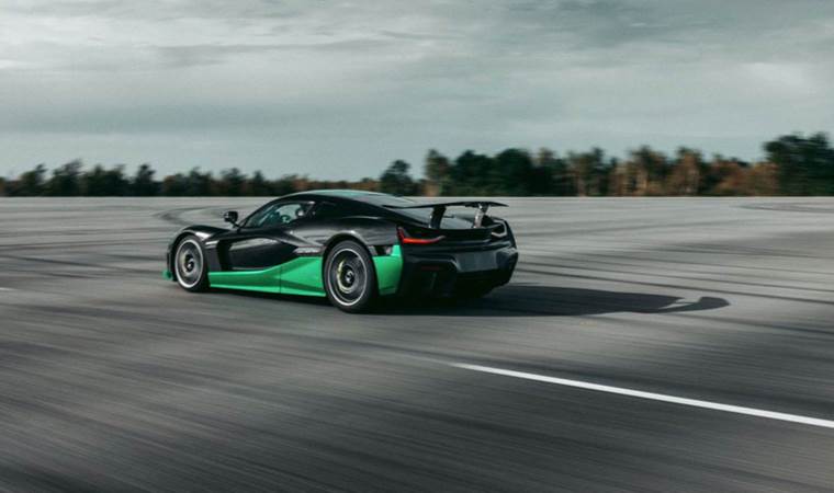 Geri viteste dünya rekoru kırıldı