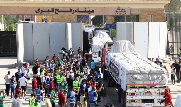 Yardımları yerinde inceledi