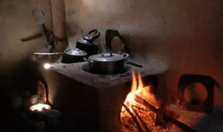 Kocaeli'nde feci olay: Tinerle soba yakan 15 yaşındaki çocuk canından oldu