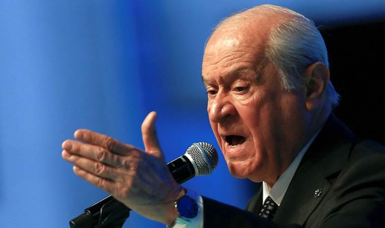 Bahçeli'den TFF ve hakemlere çağrı: 'Türk sporu birkaç provokatöre teslim olmasın'