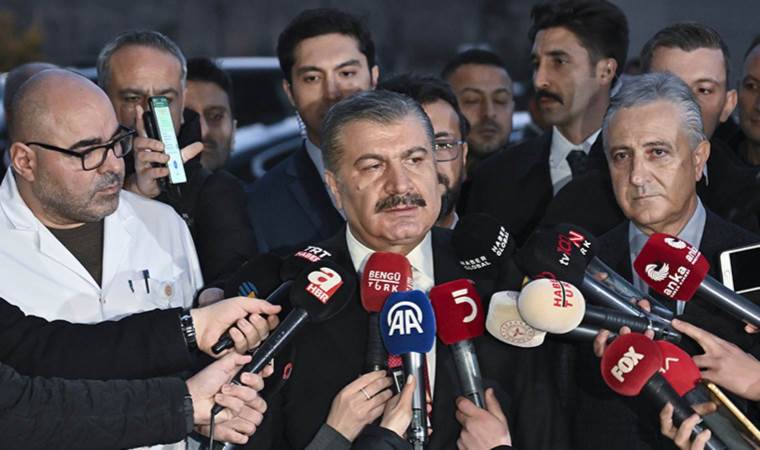 Fahrettin Koca'dan Hasan Bitmez'in sağlık durumuna ilişkin açıklama: Durumu son derece kritik ve ciddi