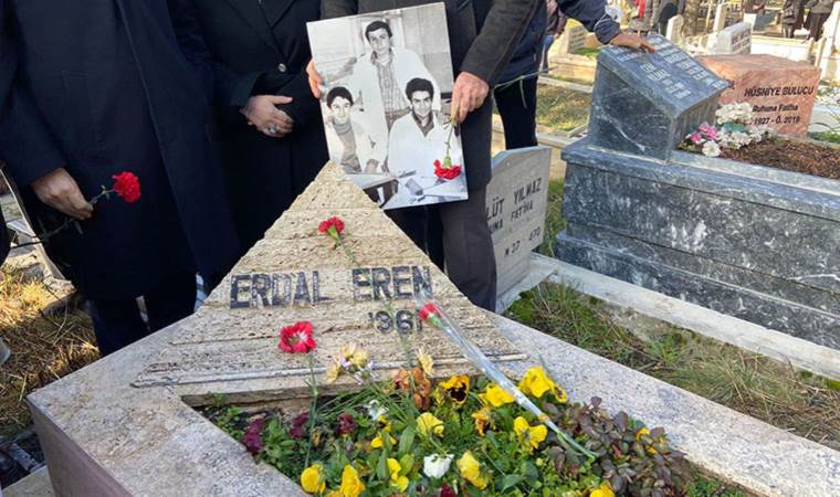 Erdal Eren, kabri başında anıldı