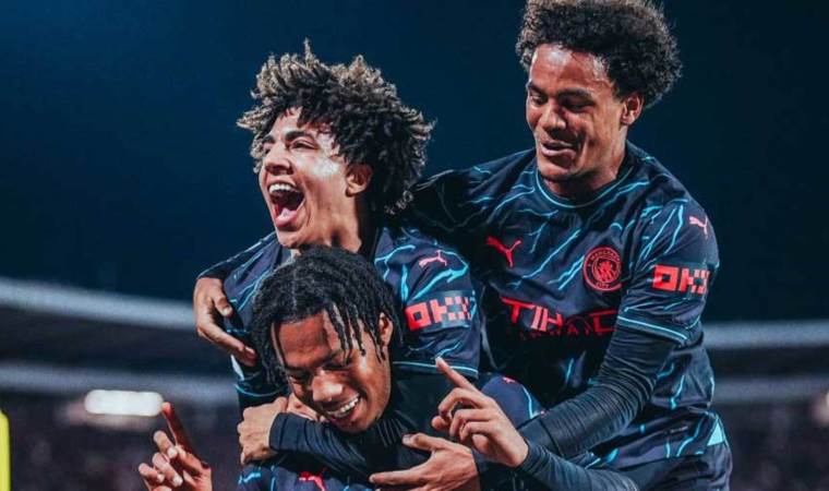 Manchester City, kayıpsız son 16'ya çıktı!