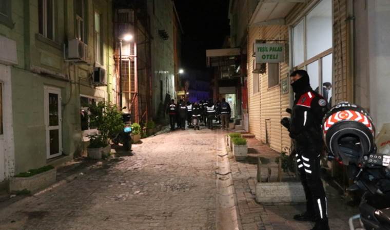 İzmir'de otellere düzensiz göçmen baskını