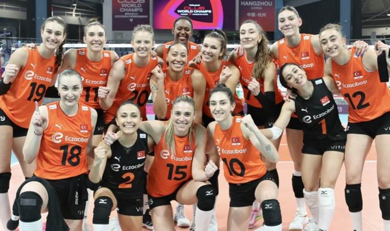 Eczacıbaşı Dynavit, Dünya Kulüpler Şampiyonası'nda yarı finale çıktı!