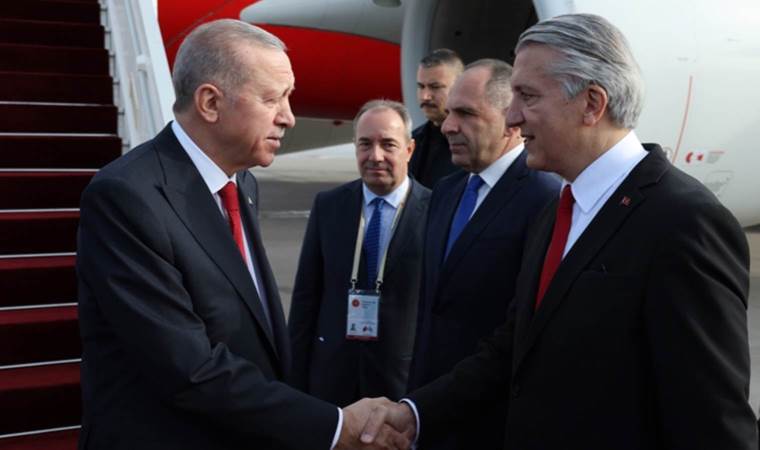 Erdoğan’ın yanındaki büyükelçinin sırrı