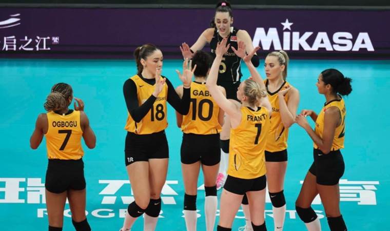 VakıfBank, FIVB Dünya Kulüpler Şampiyonası'nda lider olarak yarı finalde!