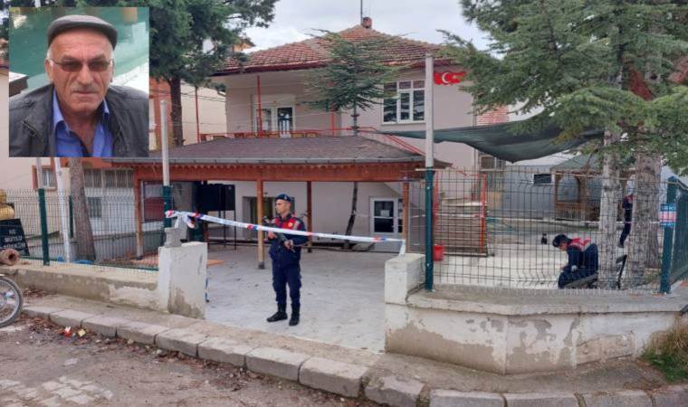 Kahvehanede tartıştığı husumetlisine kurşun yağdırdı!