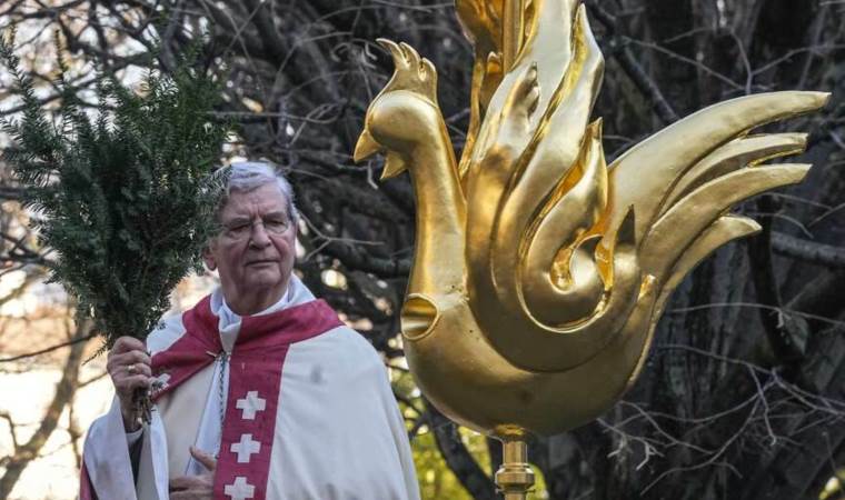 Notre Dame'ın tarihi simgelerinden biri geri döndü