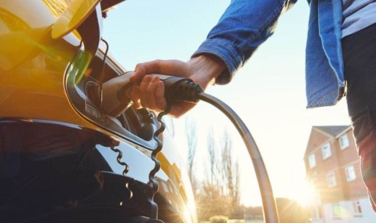 “2024’te satılan her 100 araçtan 12’si elektrikli olacak”