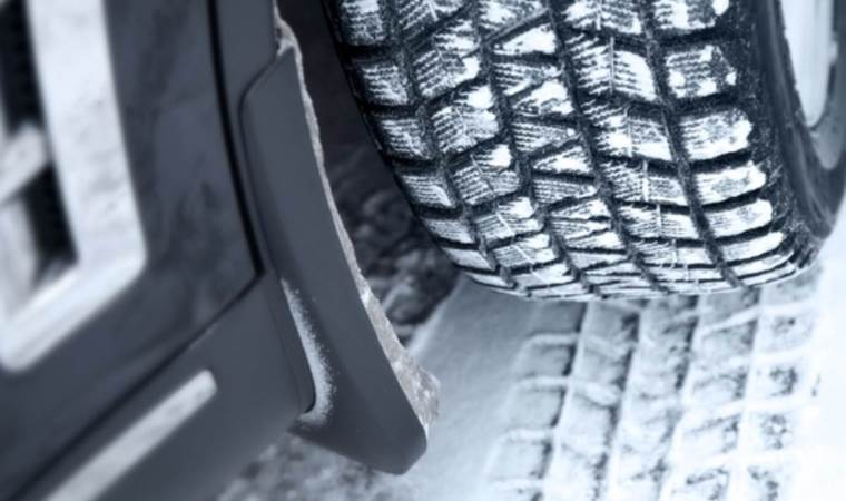 Karda 4 mevsim lastik kullanır mı? İşte 'Tüm hava koşullarına uygun' lastikler