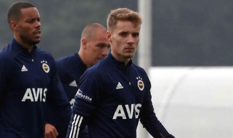 Fenerbahçe'de ayrılık: Genç oyuncu sosyal medyadan duyurdu!