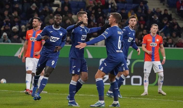 6 gollü inanılmaz maçta kazanan çıkmadı!