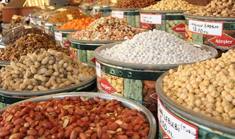 Yılbaşı cep yakacak! 4 kişilik bir ailenin ortalama kuruyemiş masrafı uçuşa geçti