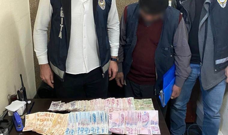 Dilencinin üzerinden 9 bin 62 lira çıktı: 617 lira para cezası verildi