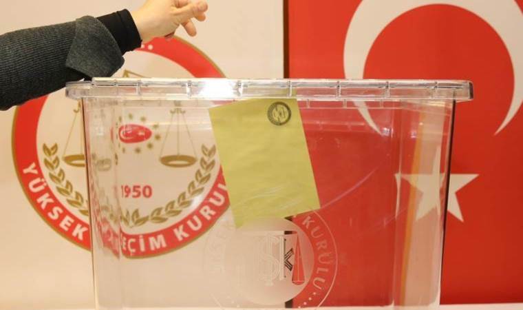 Siyasete atılıyorlar! İşte belediye başkanı adayı olan ünlüler