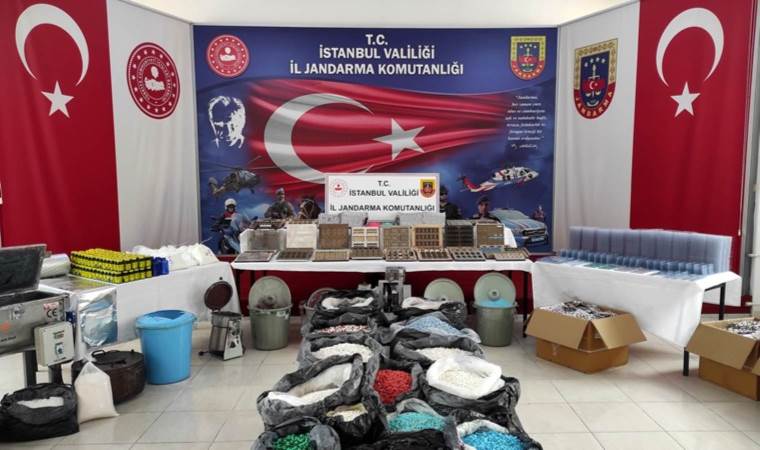 İstanbul'da uyuşturucu operasyonu: 12 milyon 800 bin hap ele geçirildi