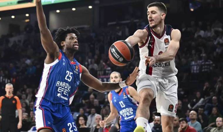 Anadolu Efes'te kabus devam ediyor! Üst üste üçüncü yenilgi...