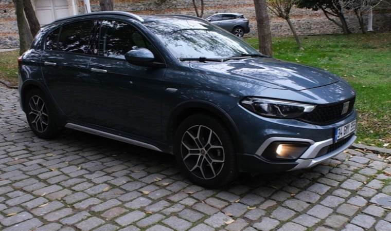 Türkiye'nin en çok satan otomobilini test ettik: Fiat Egea Cross 1.5 T4 Hibrit