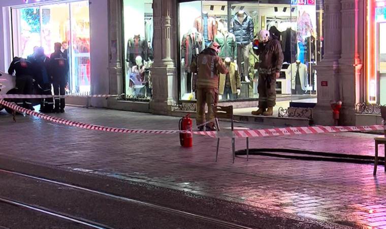 İstiklal Caddesi'nde 'Doğalgaz kaçağı' alarmı: Yaya trafiğine kapatıldı