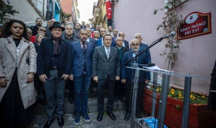 İsmet İnönü Konak’ta anıldı