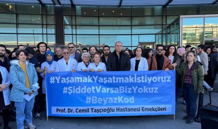 Şişli'deki hastanede doktor darbedilmişti: Meslektaşları protesto etti