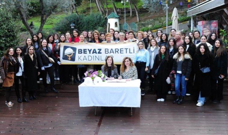 Beyaz Baretli Kadınlar 5. yaşında