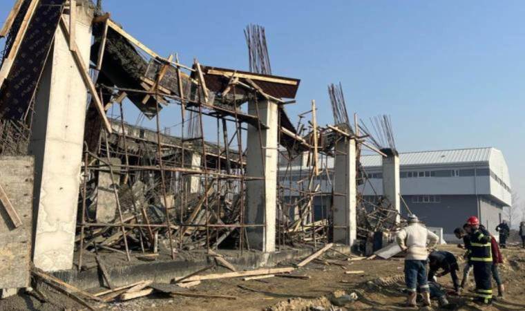 Bursa'da beton dökülen inşaatın çökmesi sonucu 6 işçi yaralandı