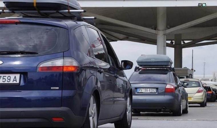 Yurt dışından emeklilerin yabancı plakalı taşıtları için sağlanan süre değişti