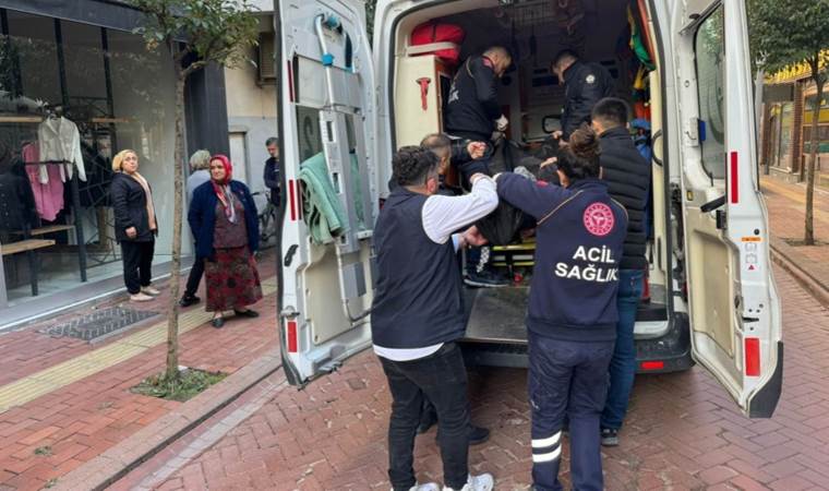 Çatıdan düşen işçi öldü, birlikte çalıştığı babası gözyaşı döktü