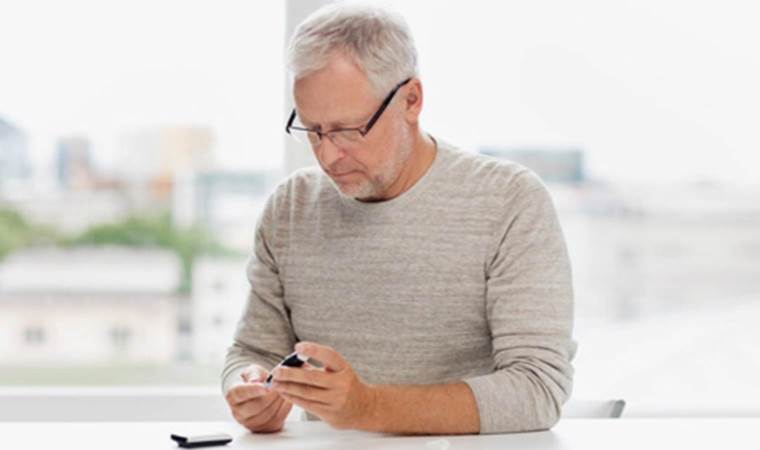 Uzmanı uyarıyor: Bulanık görme şikayetinizin sebebi 'şeker' olabilir