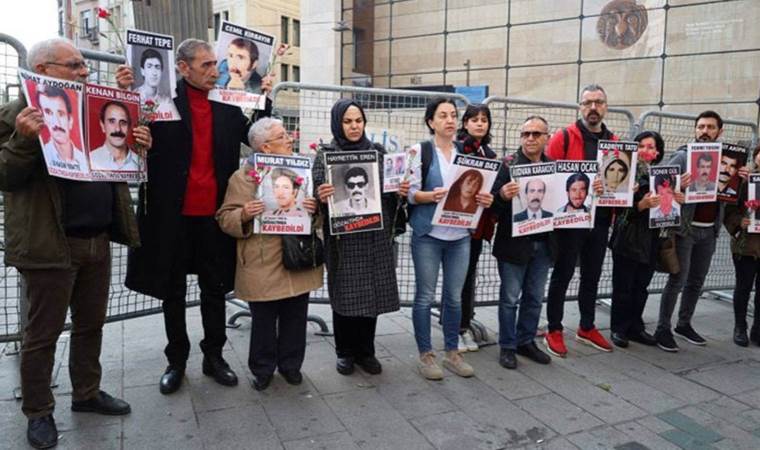Cumartesi Anneleri'nden yılın son eylemi: Galatasaray Meydanı’ndan seslendiler!