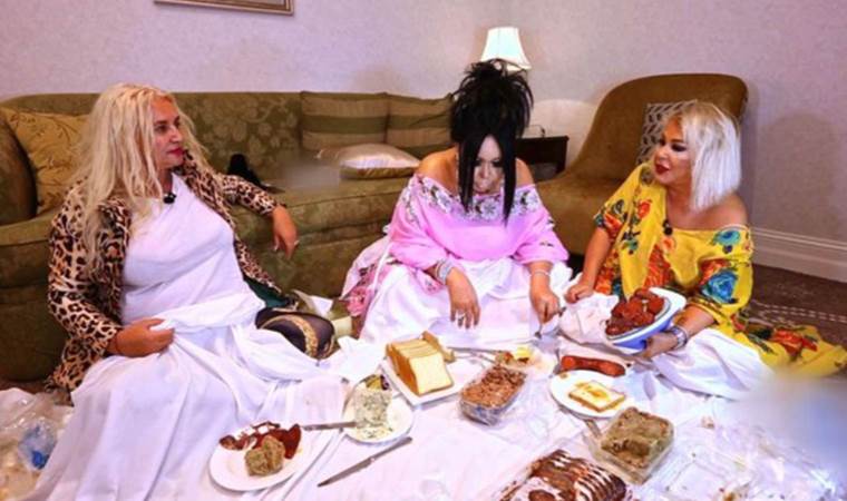 Bülent Ersoy, Banu Alkan ve Safiye Soyman "Dünya Güzelleri Masada" programında buluşuyor