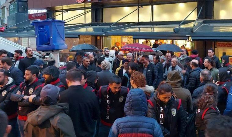 Polis ablukası altında HEDEP İzmir'den basın açıklaması