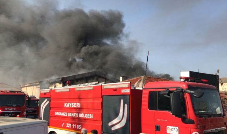 Kayseri'de mobilya fabrikasında yangın