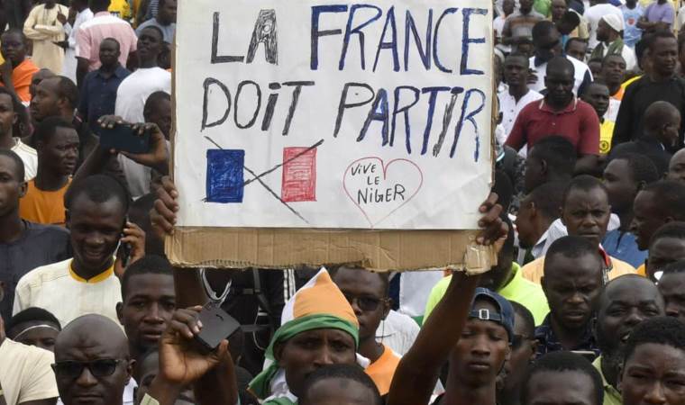 Fransa'ya çifte darbe: Vergi anlaşmalarını sonlandırıyor!