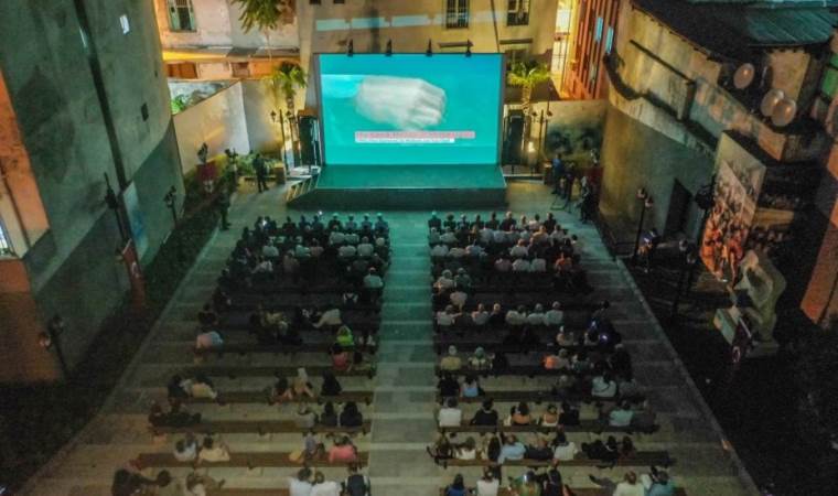 Tarihi Kentler Birliğinden Konak’a iki ödül birden