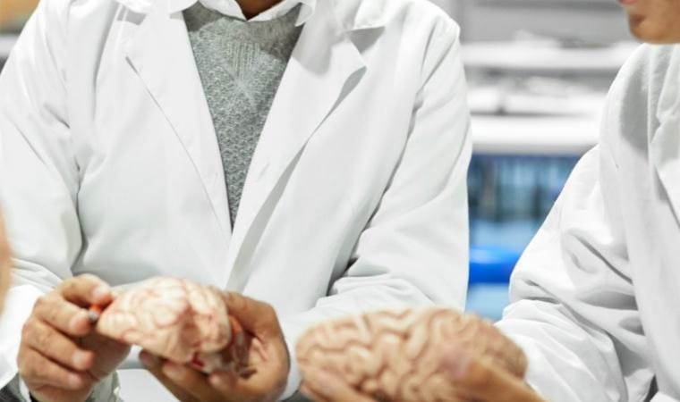 Ramsay Hunt Sendromu nedir, belirtileri neler? Ramsay Hunt Sendromu'nu önlemek için neler yapılabilir?