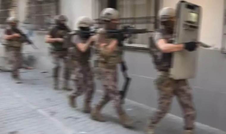 Son Dakika...  İçişleri Bakanı Ali Yerlikaya duyurdu: 'İskoçlar Çetesi' çökertildi!