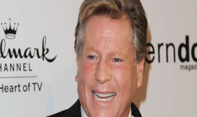 Hollywood efsanesi Ryan O'Neal hayatını kaybetti