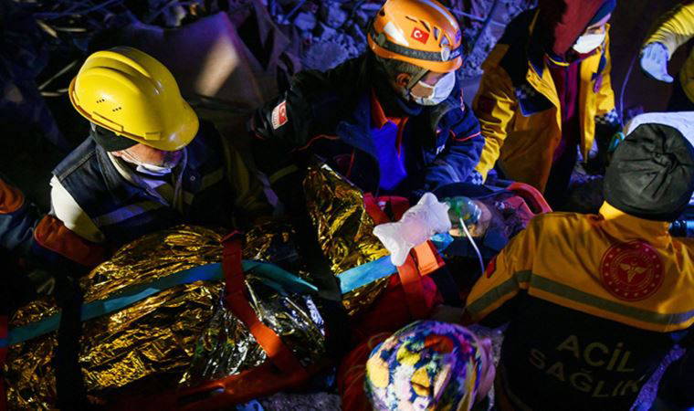 Her can bir umut: İslahiye'de 170. saatte Sibel Kaya enkaz altından çıkarıldı