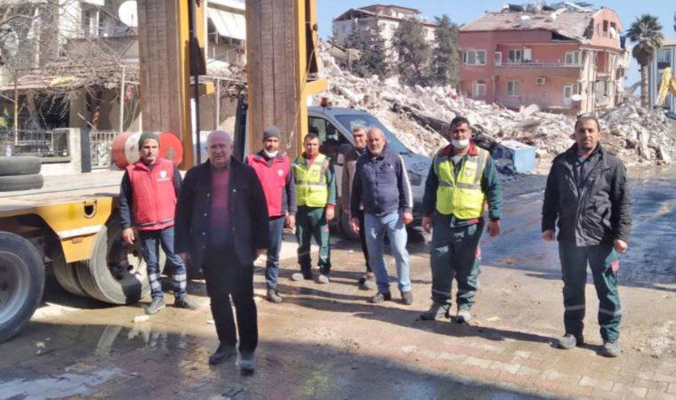 Menteşe Belediye Başkanı Gümüş destek için deprem bölgesine gitti