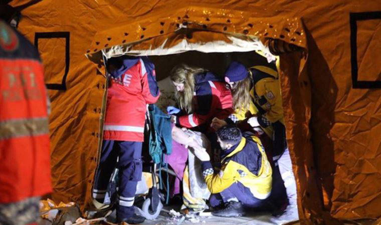 Sağlık-Sen'den deprem bölgesindeki sağlık çalışanlarına ilişkin açıklama: Bakanlığa çağrı yaptılar
