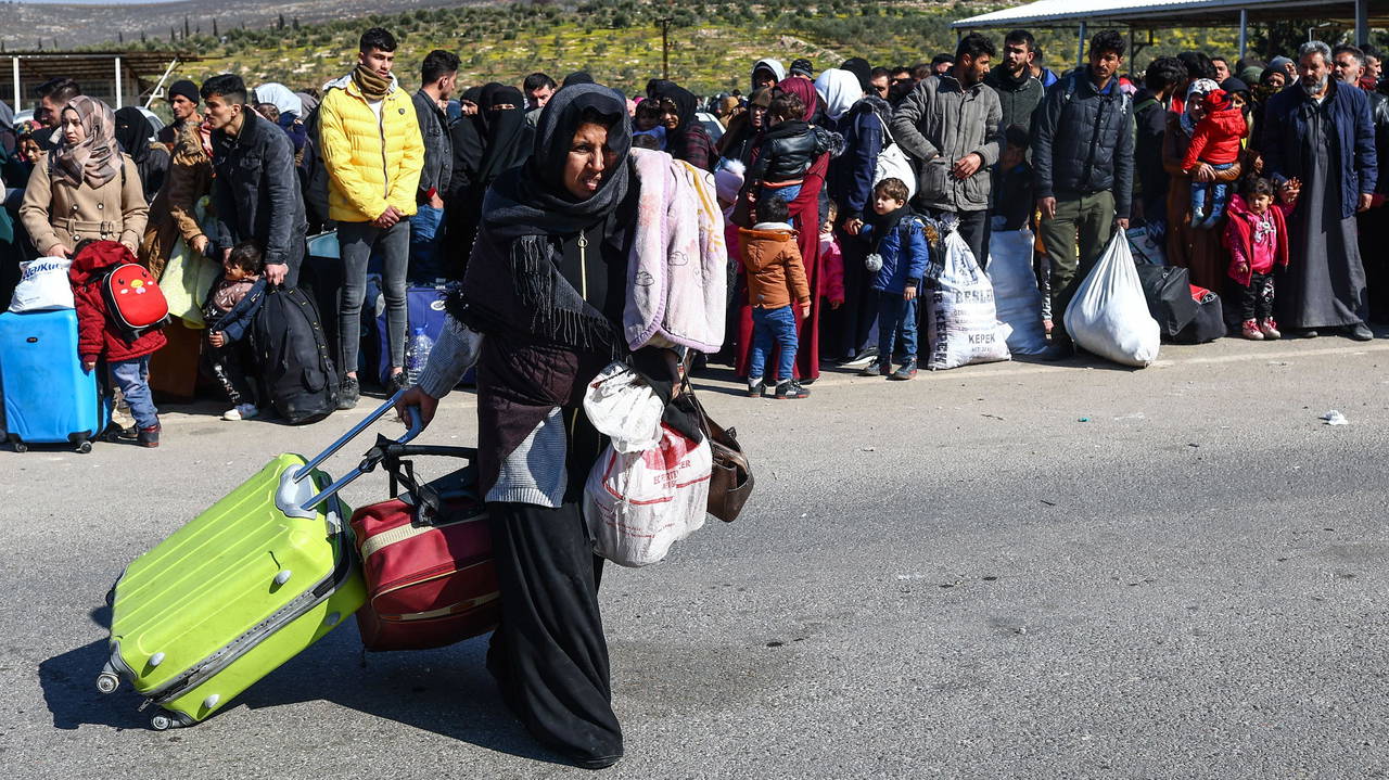 Türkiye'deki yüzlerce Suriyeli deprem sonrası Suriye’ye döndü