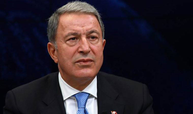 Son dakika... Bakan Akar'dan 'Depremden sonra asker kışladan geç çıkarıldı' iddialarına yanıt