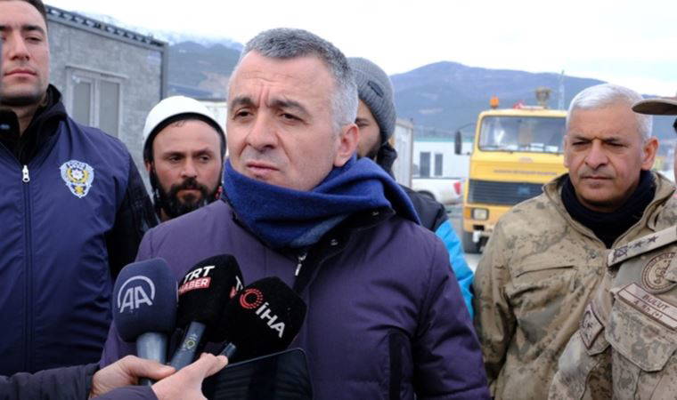Deprem bölgesinin koordinatör valisi: Memur ve işçiler bir aylık maaşlarını almasınlar ne olacak?