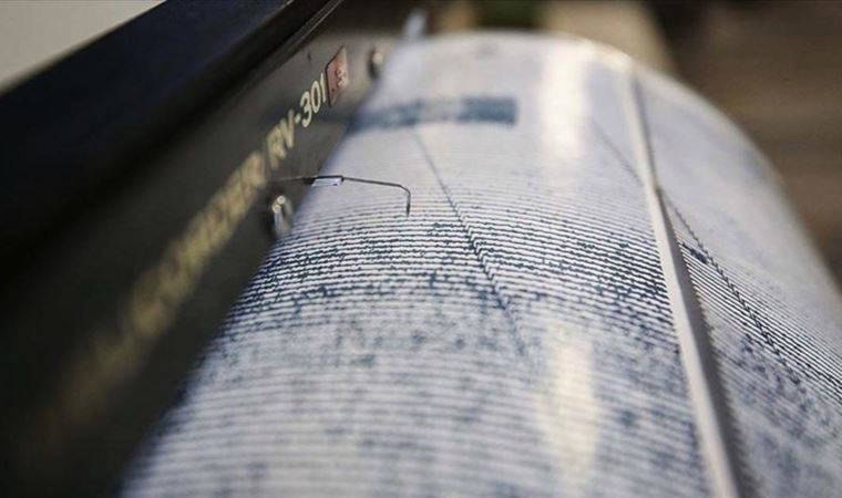 Magnitude 5.2 earthquake jolts southwestern Iran