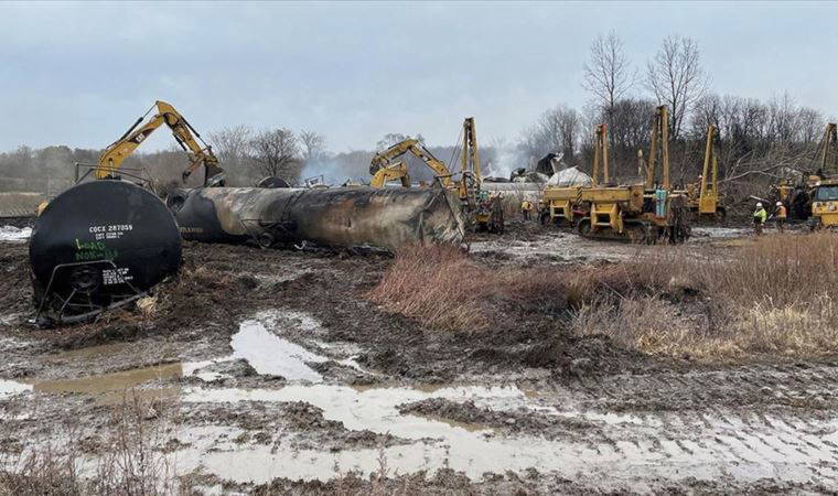 Biden, Ohio'daki tren kazasında şirketleri sorumlu tutacaklarını söyledi